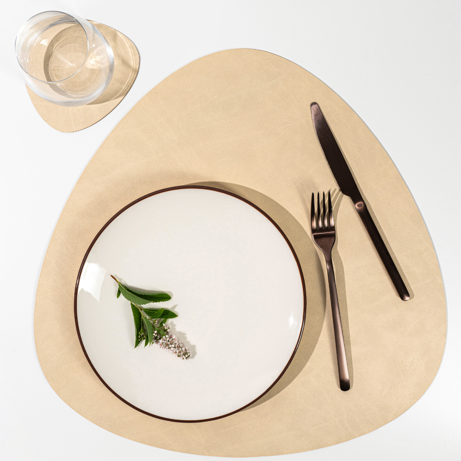 Плейсмат из кожи треугольник 41х41 см VERO, кремовый