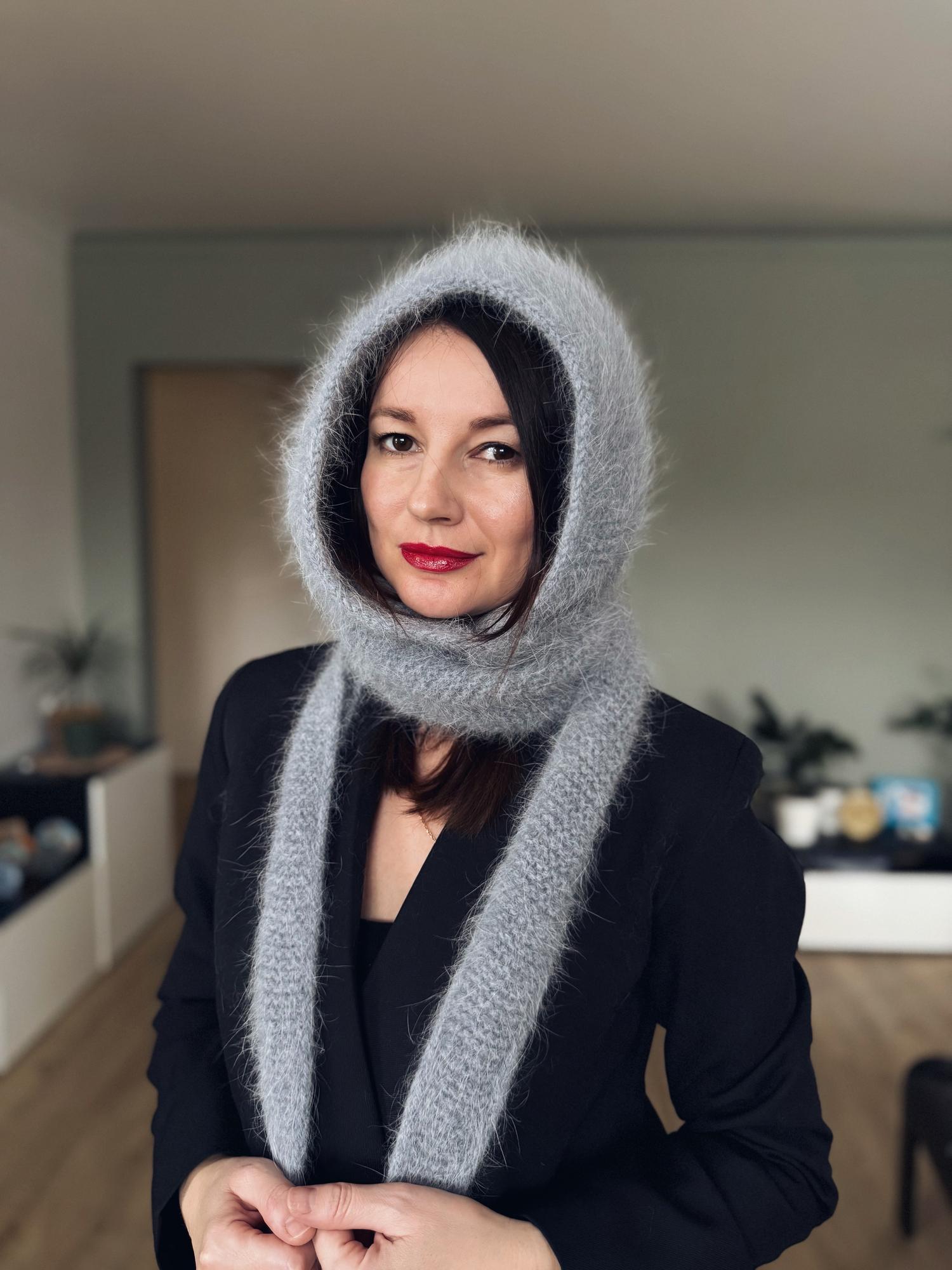 Мастер-класс по вязанию шарфа-капора  "Jane"