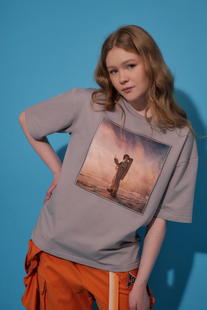 Футболка "Astronaut with Crystal", платиновая