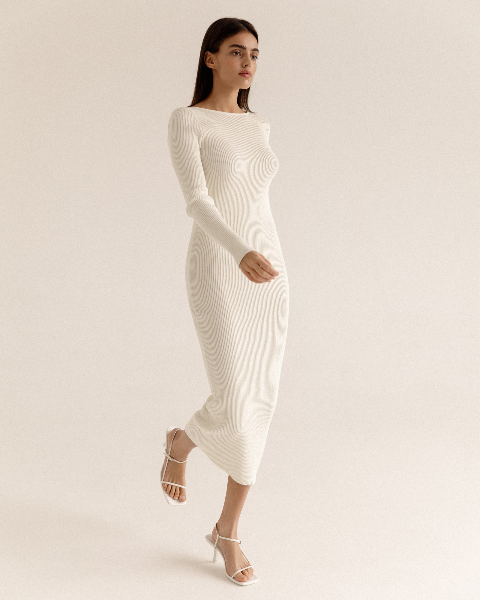 Ribbed knit dress with opening