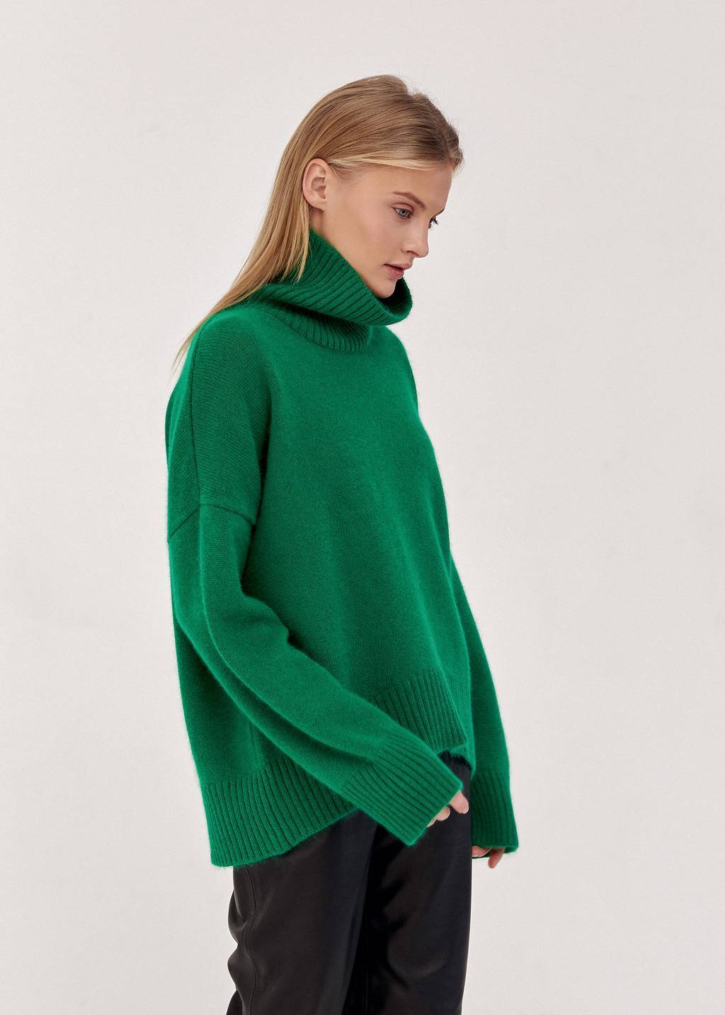 Cashmere > Oversized extremely soft 100% cashmere sweater Buy from 