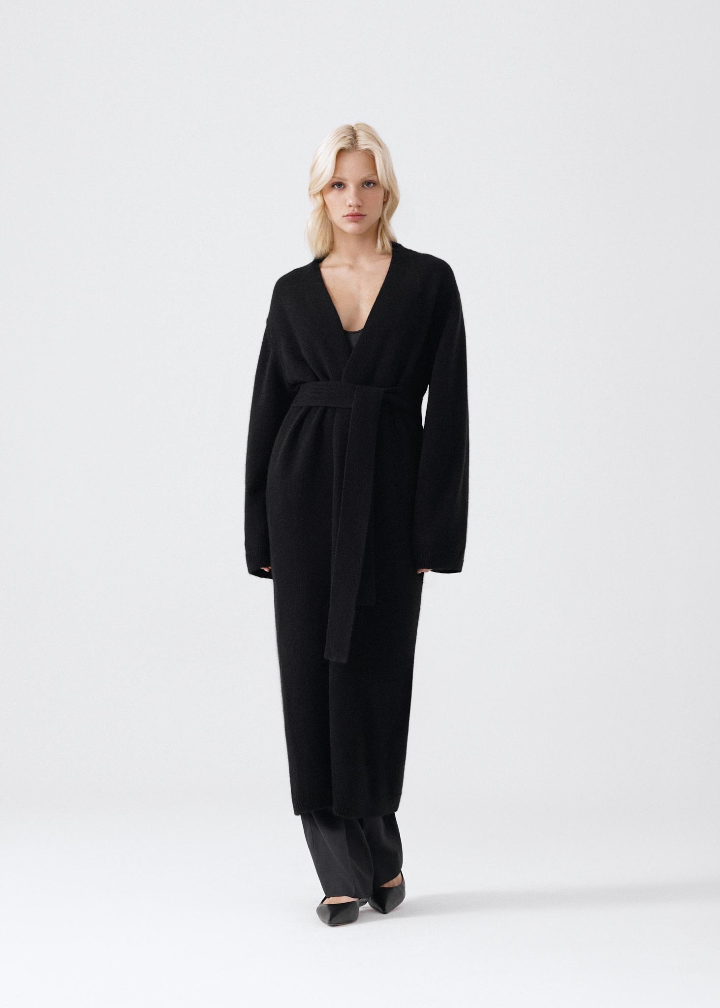 Cashmere > 100% cashmere oversized long cardigan Buy from e-shop Cashmere > 100% cashmere oversized long cardigan Buy from e-shop