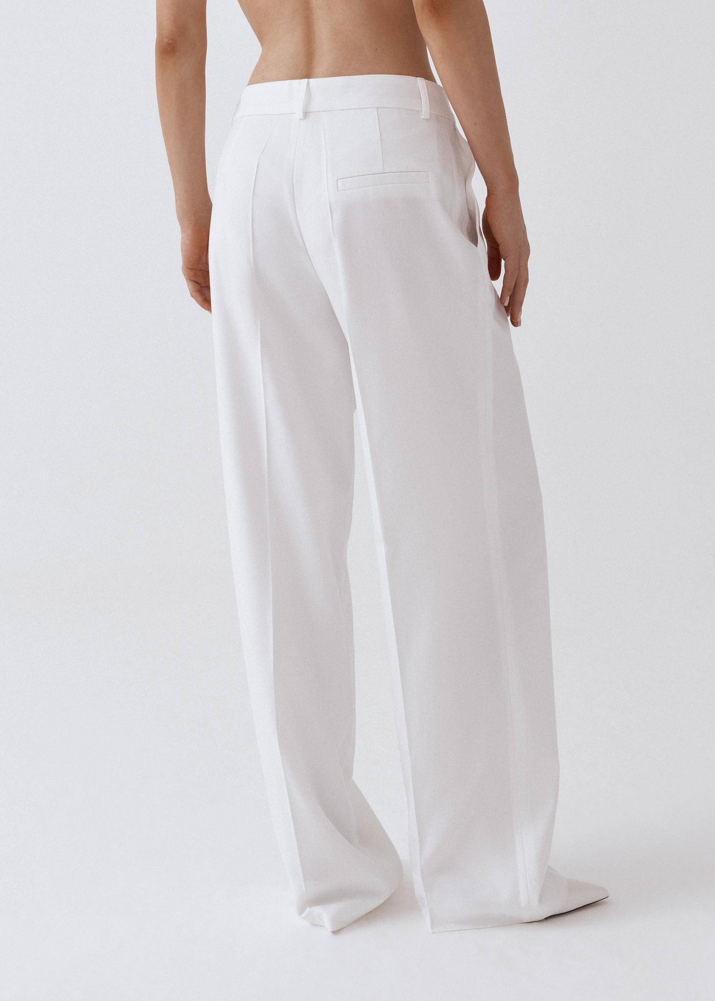 All > Pleated low waist trousers Buy from e-shop