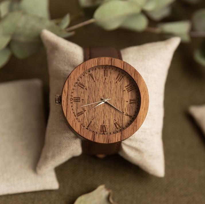 Наручные часы ГудВуд из натурального дерева из Сибири