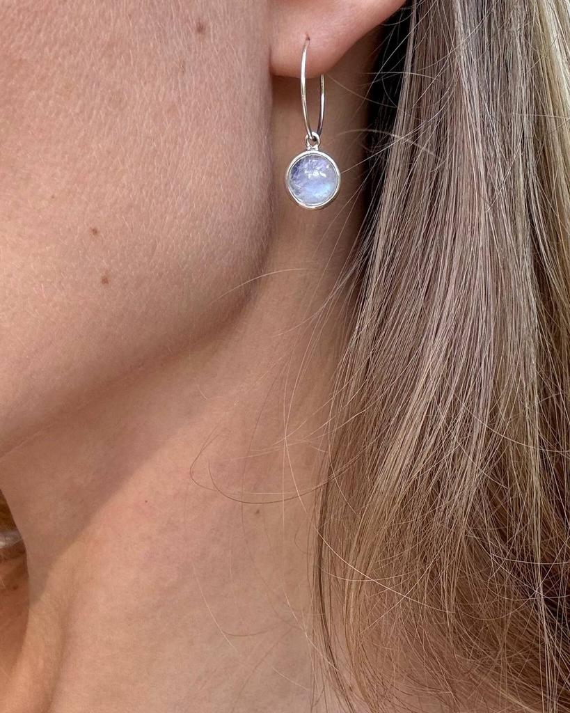 Серьги-кольца  с лунным камнем