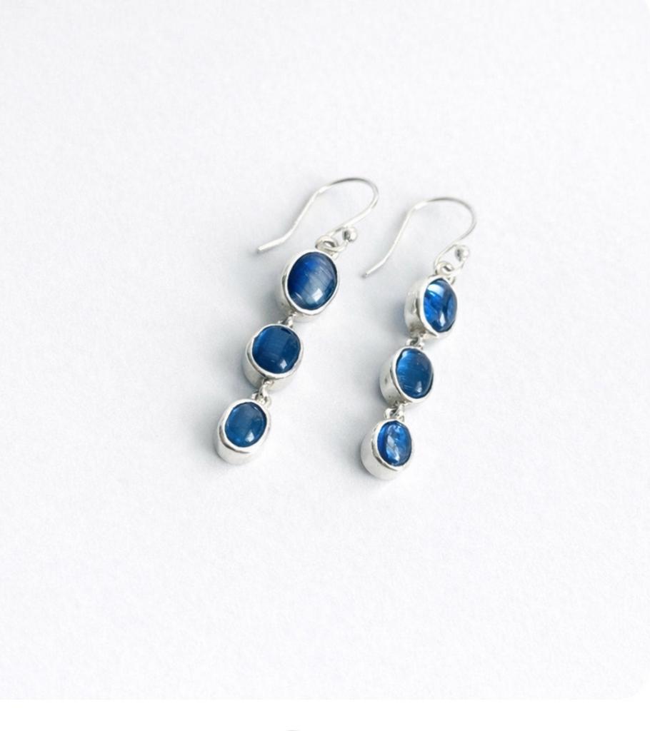 Серьги тройные с кианитом