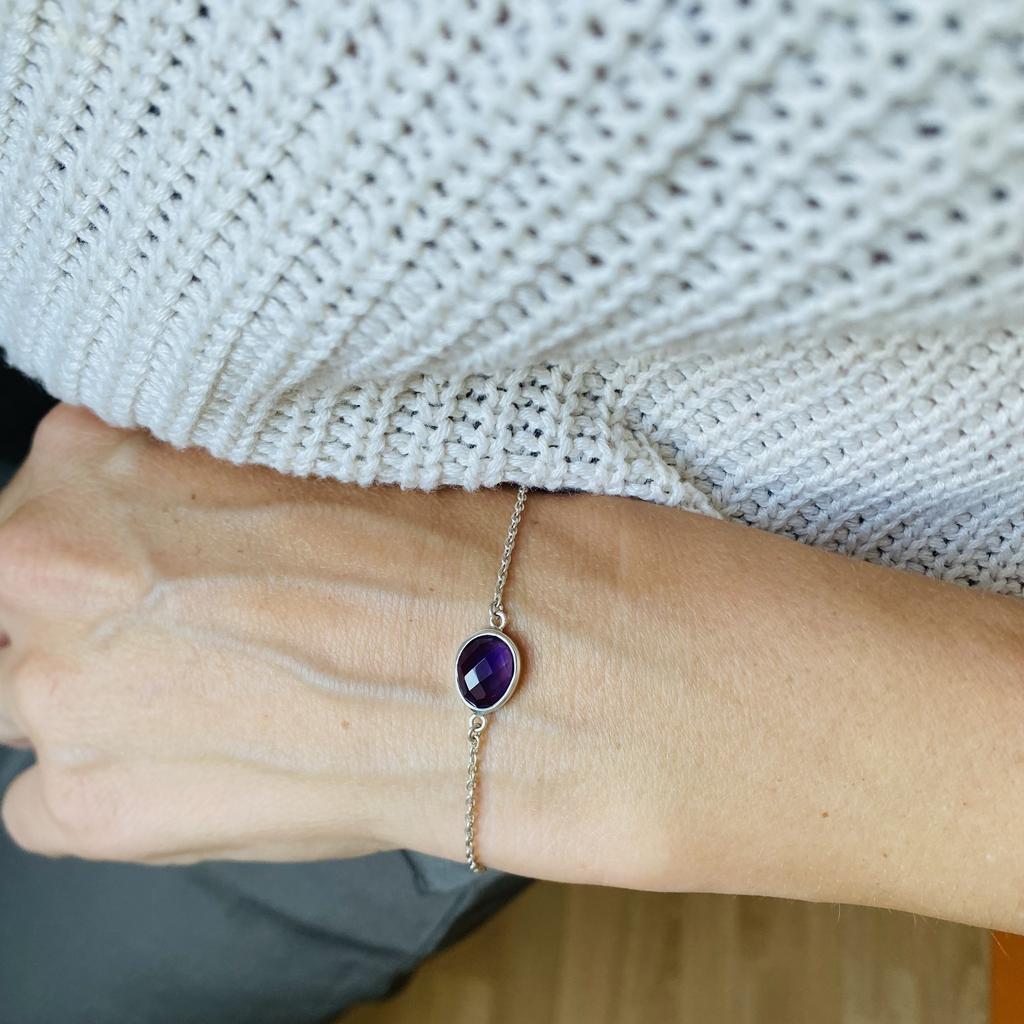 Браслет с аметистом в шахматной огранке