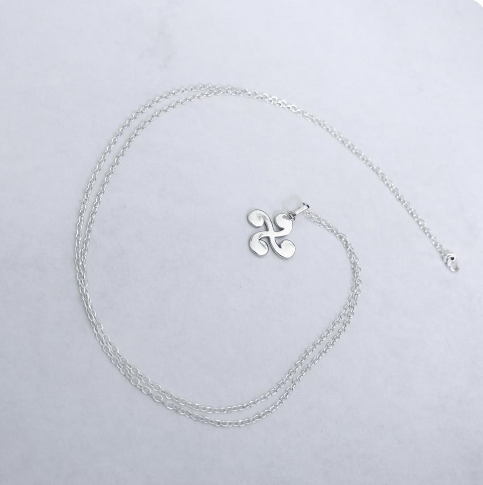 Pendentif Croix basque