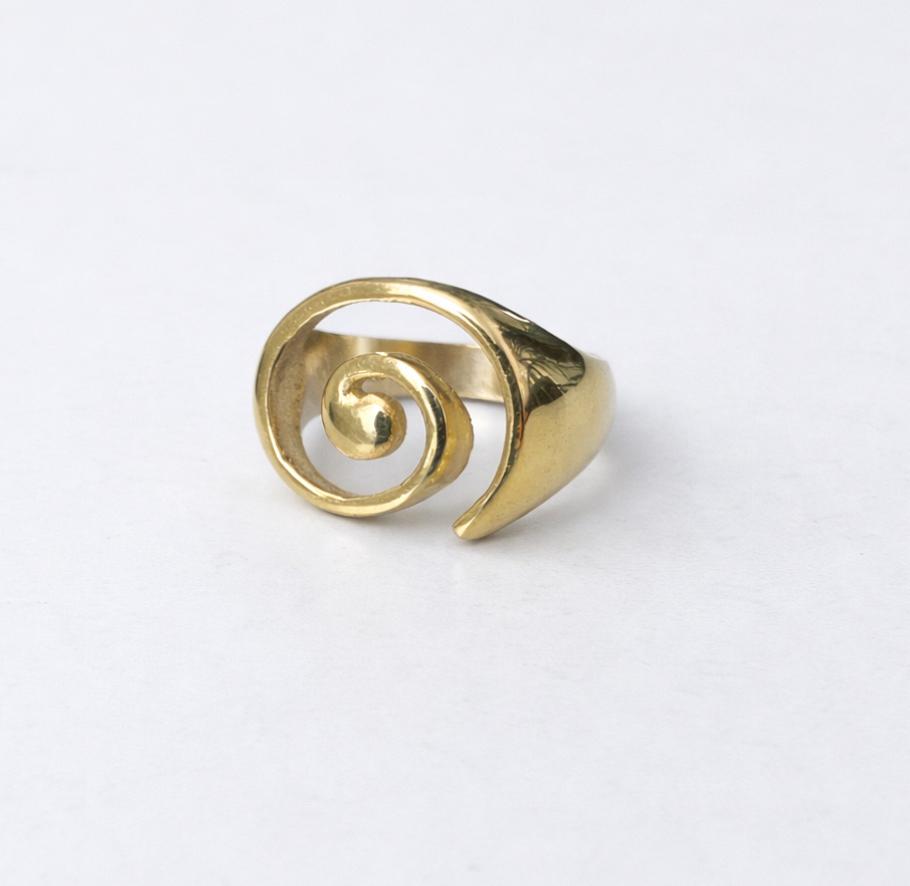 Bague “Coquillage” en argent doré