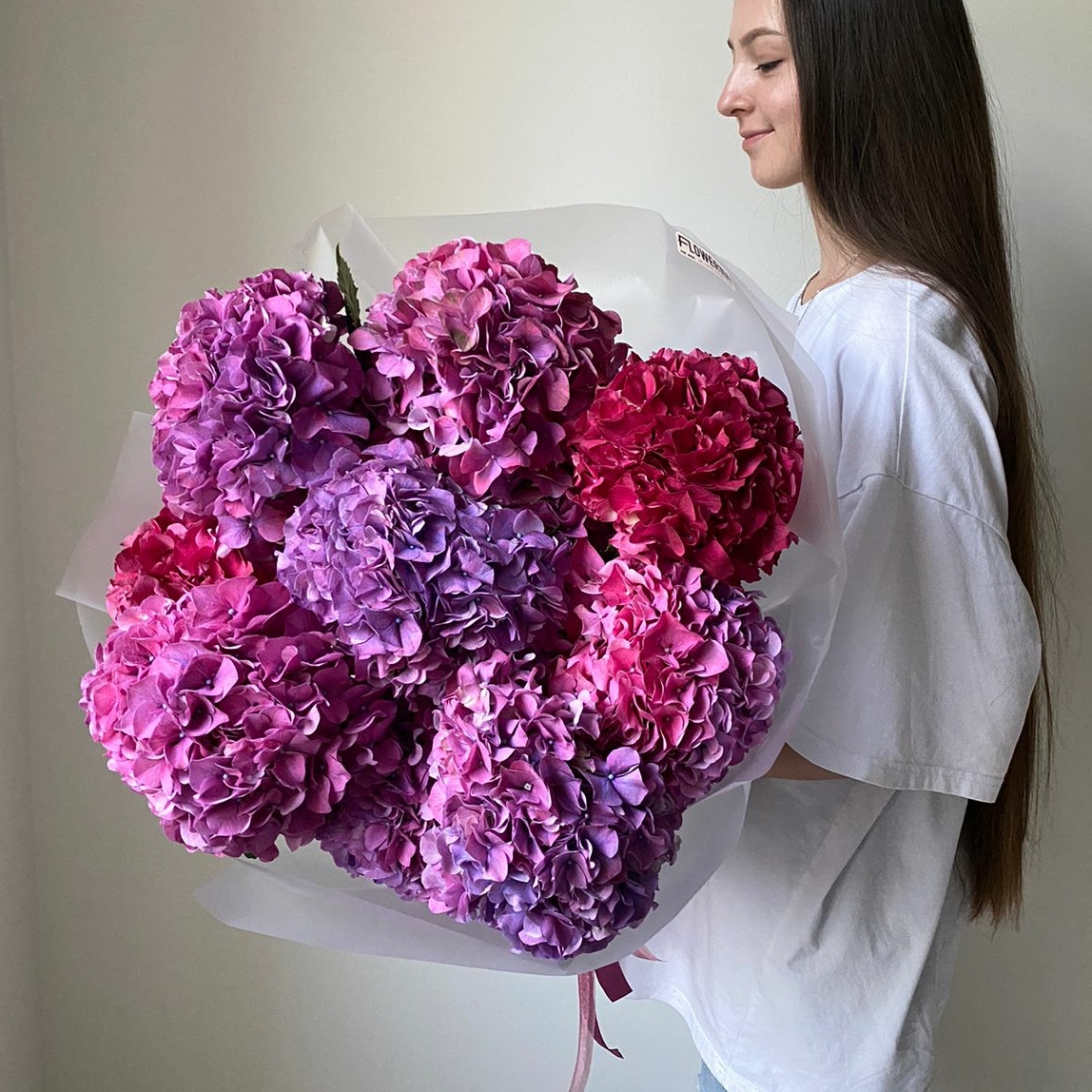 Срочная доставка цветов в Москве, купить красивый букет с доставкой на дом