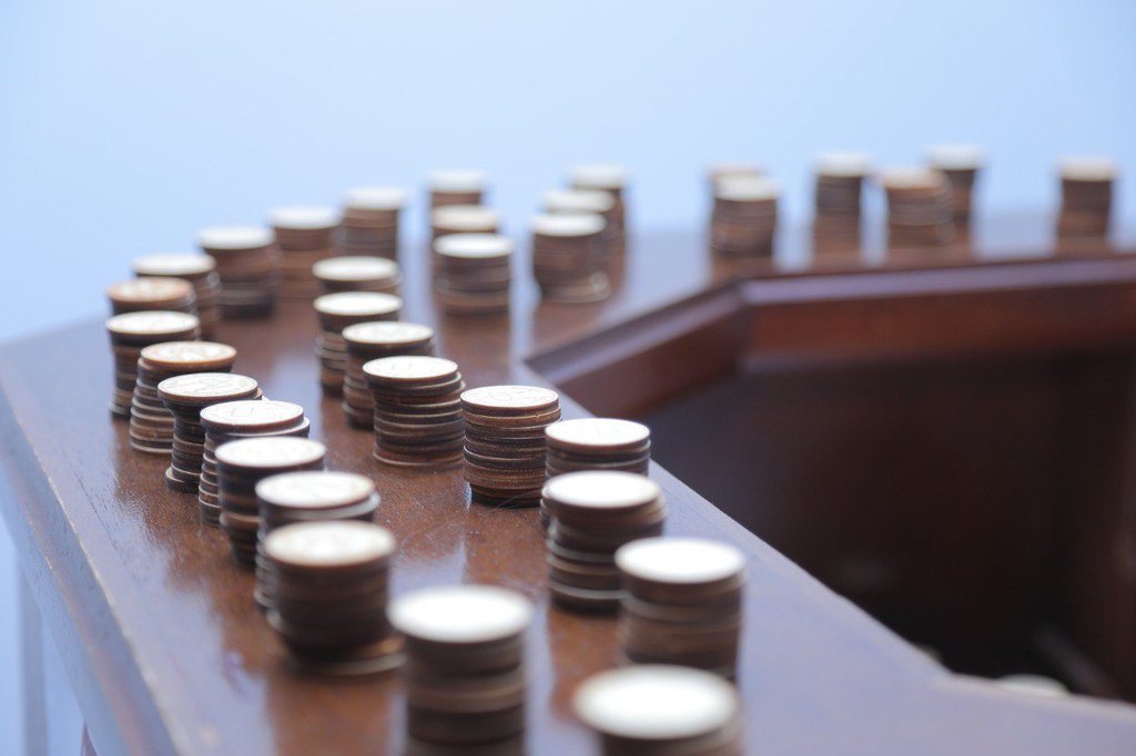 Зима близко бизнес симуляция