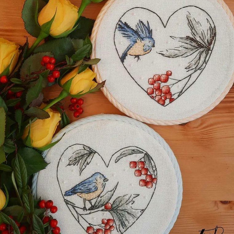 Hearts with a bird - cross stitch pattern