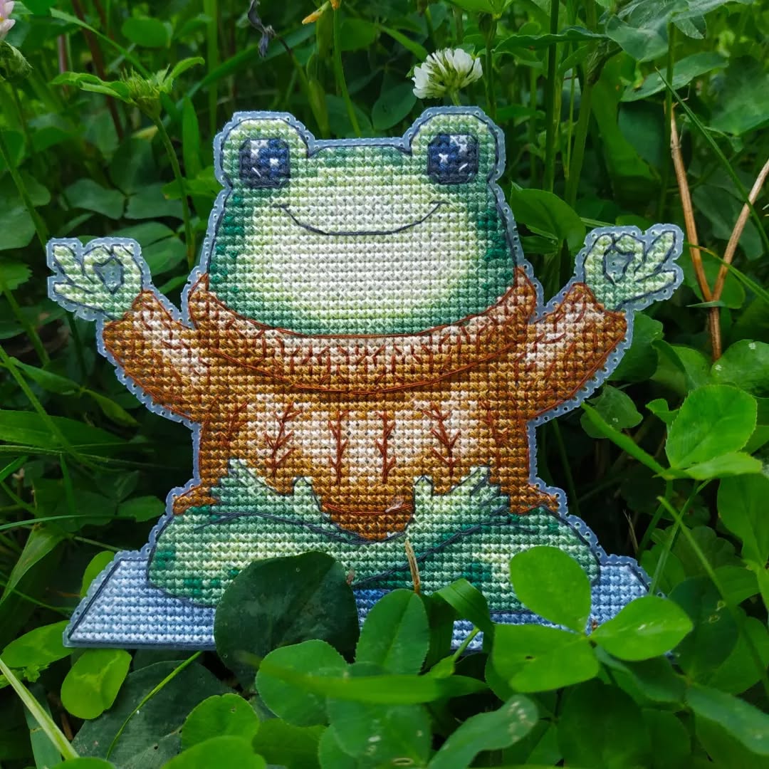 Yoga frog - cross stitch pattern