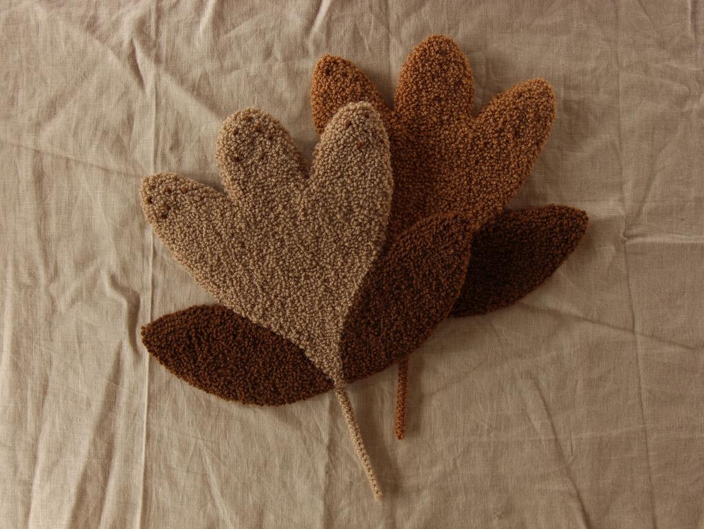 КРОКУС ШЕРСТЯНИЙ БЕЖЕВО-СІРИЙ