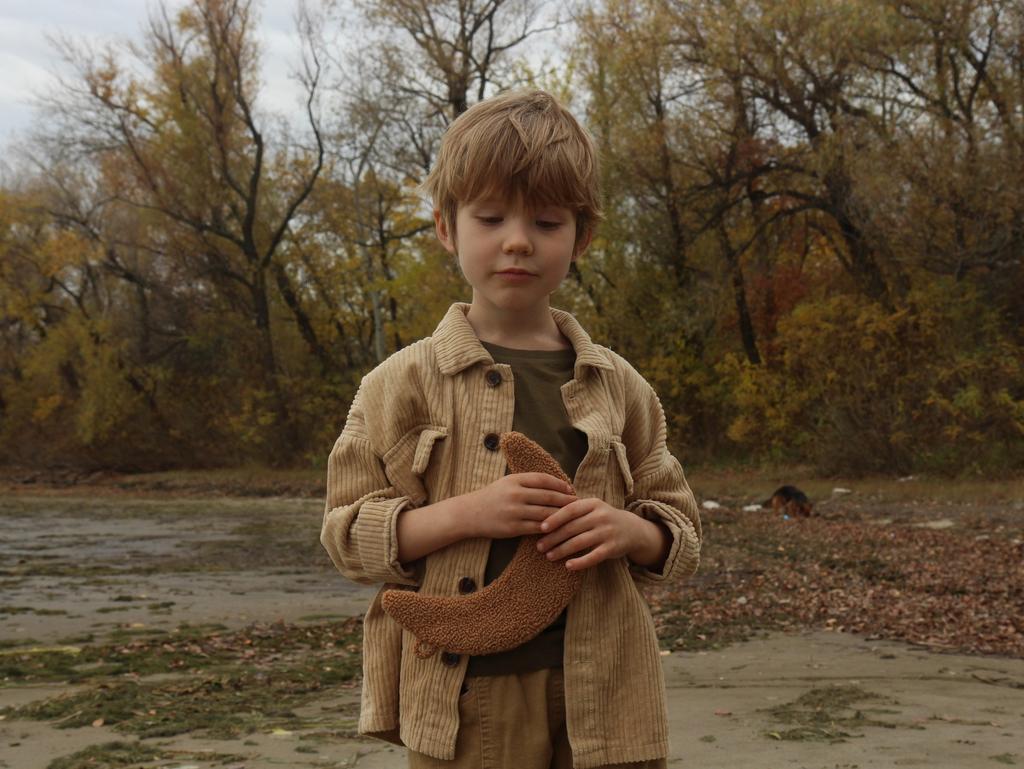 МІСЯЦЬ ШЕРСТЯНИЙ У КОЛЬОРІ ТЕПЛИЙ ПІСОК