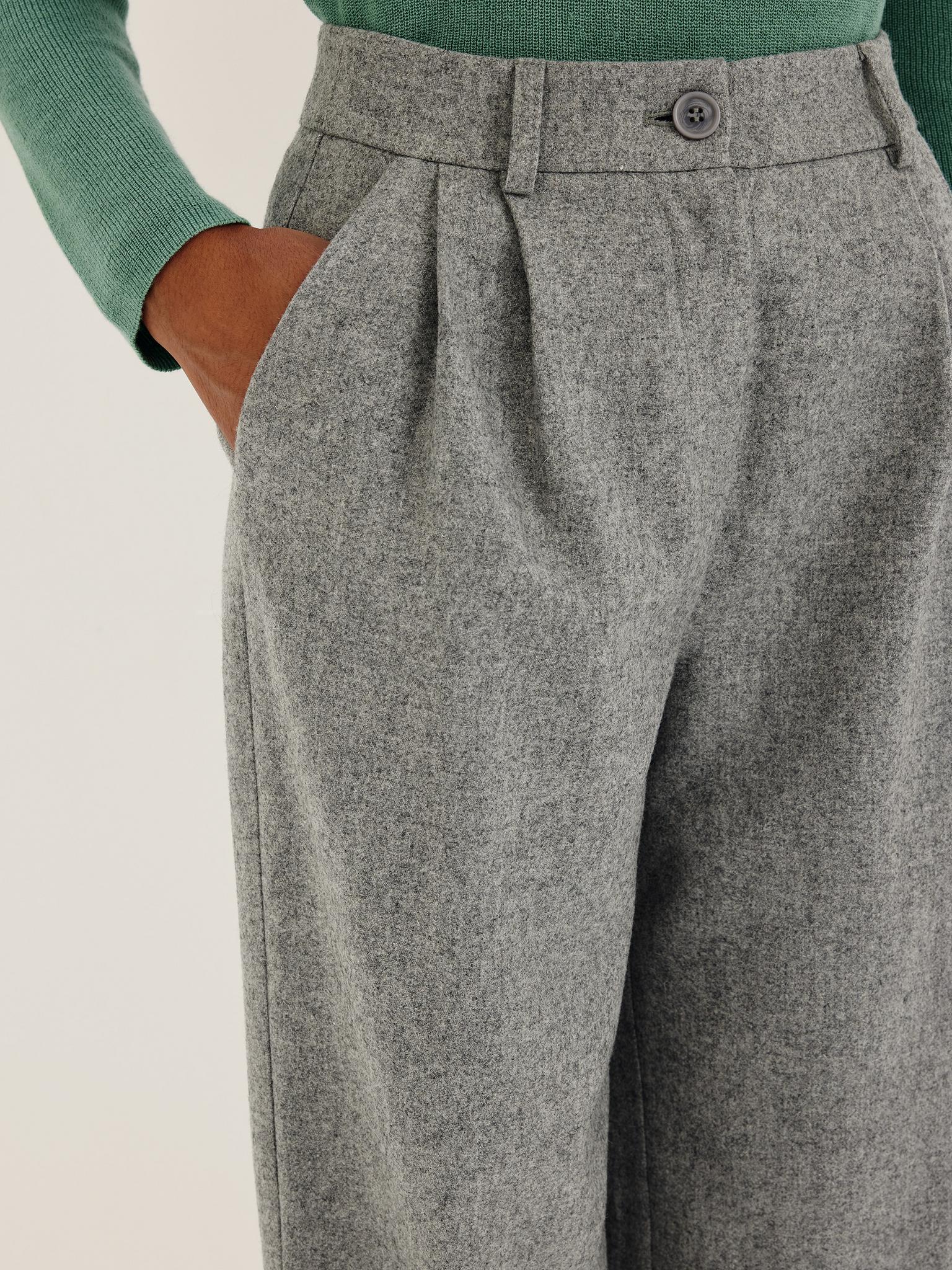 ОДЕЖДА \u003e Серые брюки с добавлением шерсти купить в интернет-магазине