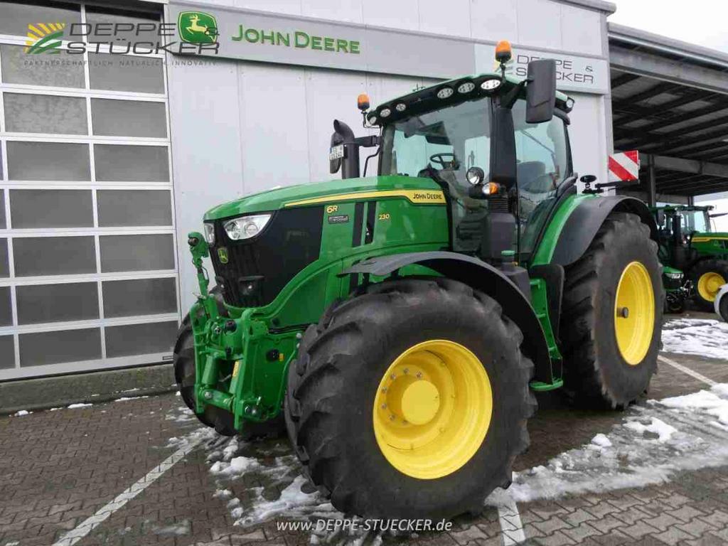 John Deere 6R 230