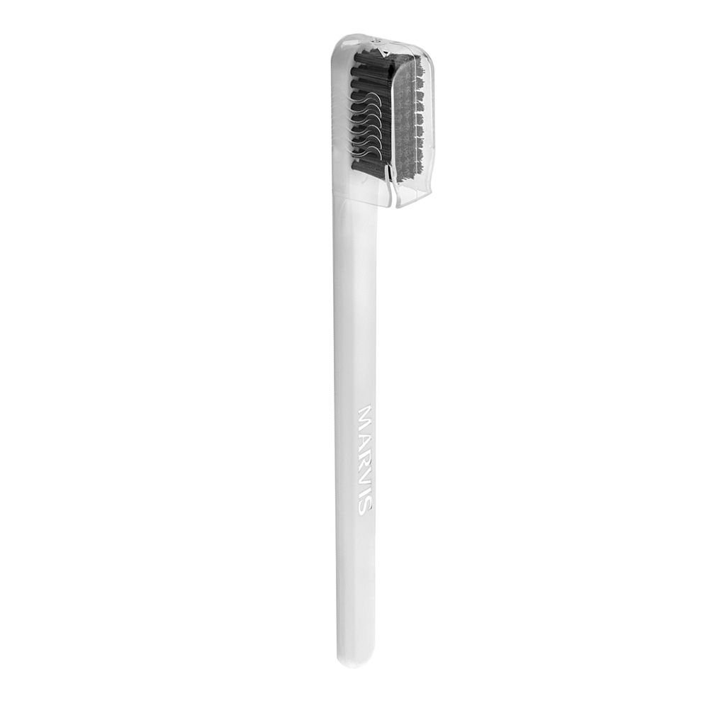 Marvis Toothbrush White Soft - Зубна щітка з м'якими щітинками на FreshBeauty.com.ua
