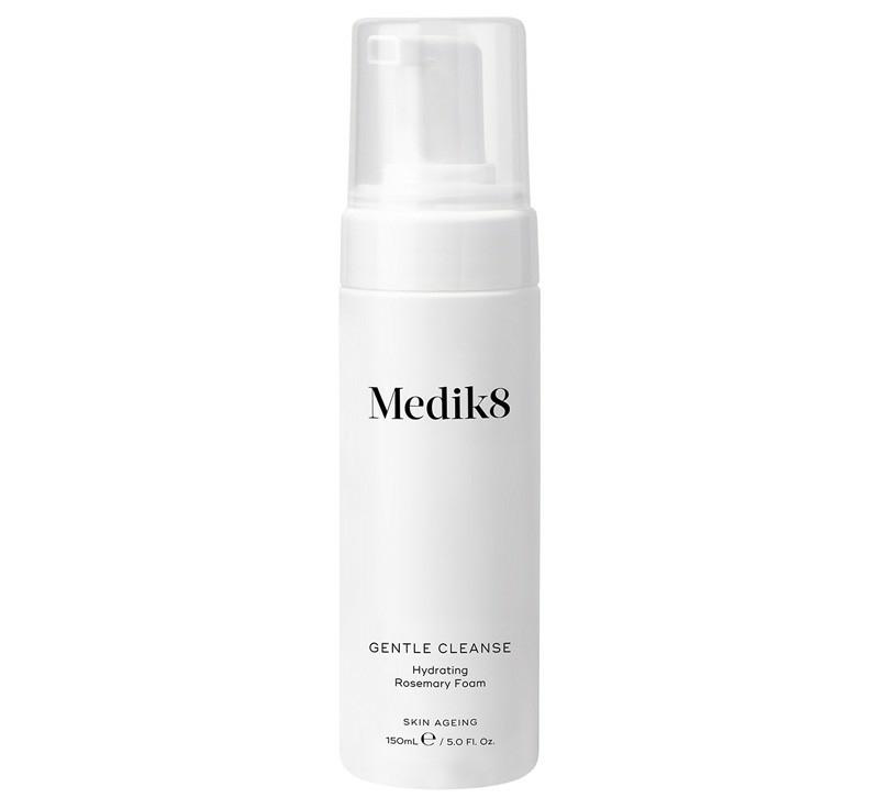 Medik8 Gentle Cleanse - Очищаюча пінка для всіх типів шкіри на FreshBeauty.com.ua
