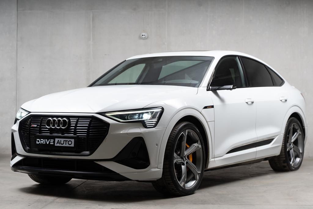 e-tron Sportback S line quattro 55