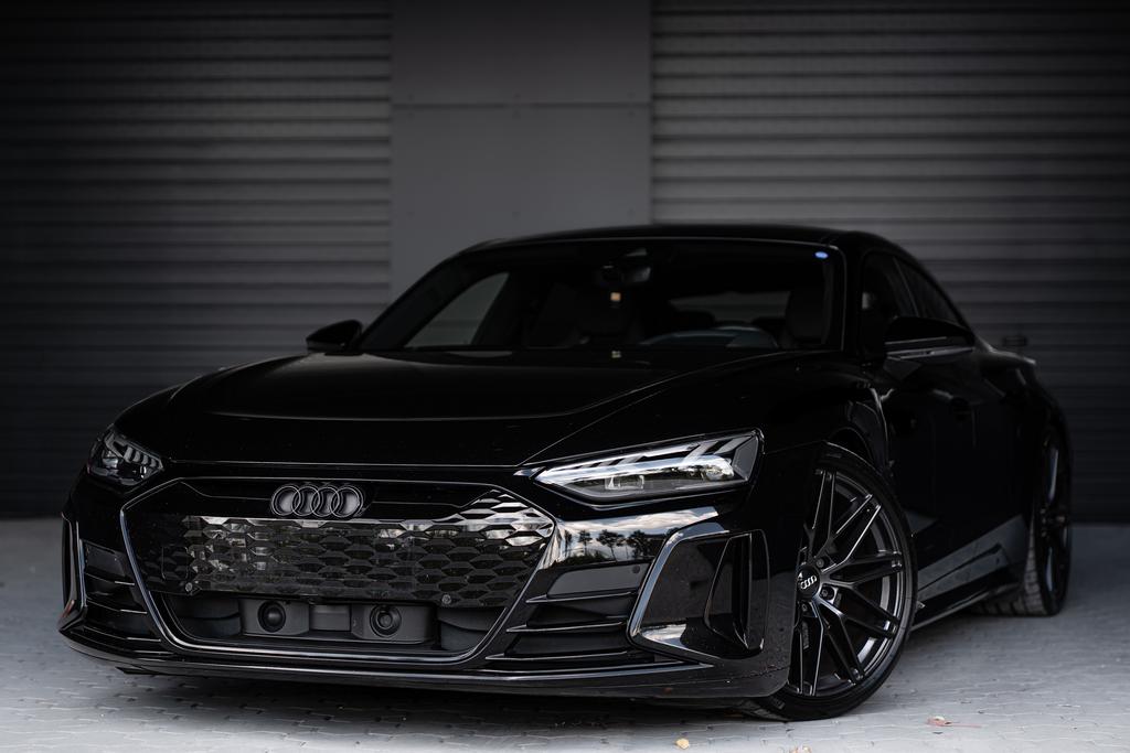 e-tron GT | 2023 m | 68 790 km