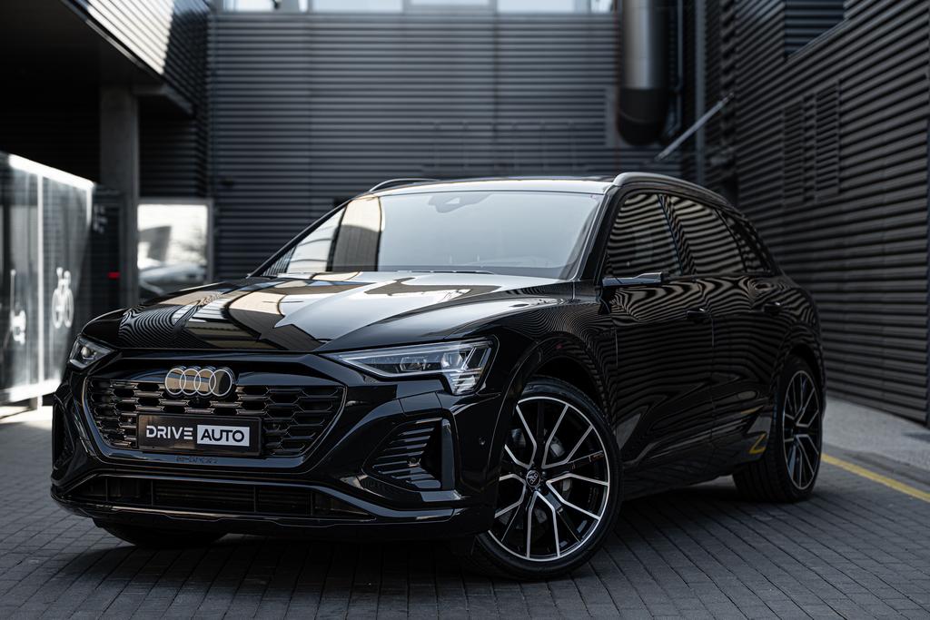 Q8 e-tron 55 | 2024 m | 73 890 km