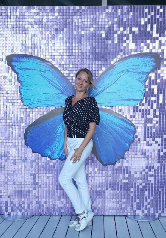Невероятной красоты бабочка-поликсена вдохновляет волгоградцев на новогодние луки