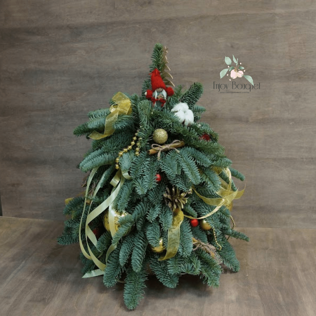 Дизайн новогодней елки в офисе
