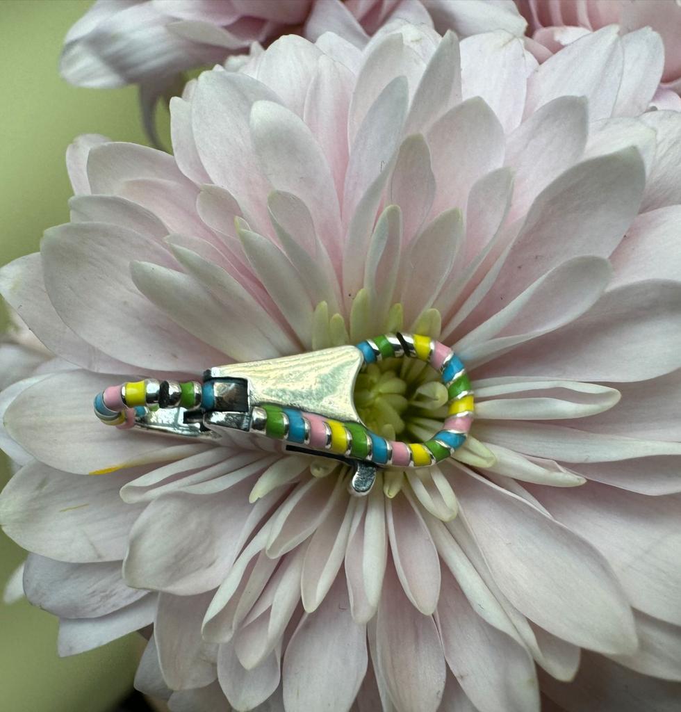 Spring candy lock