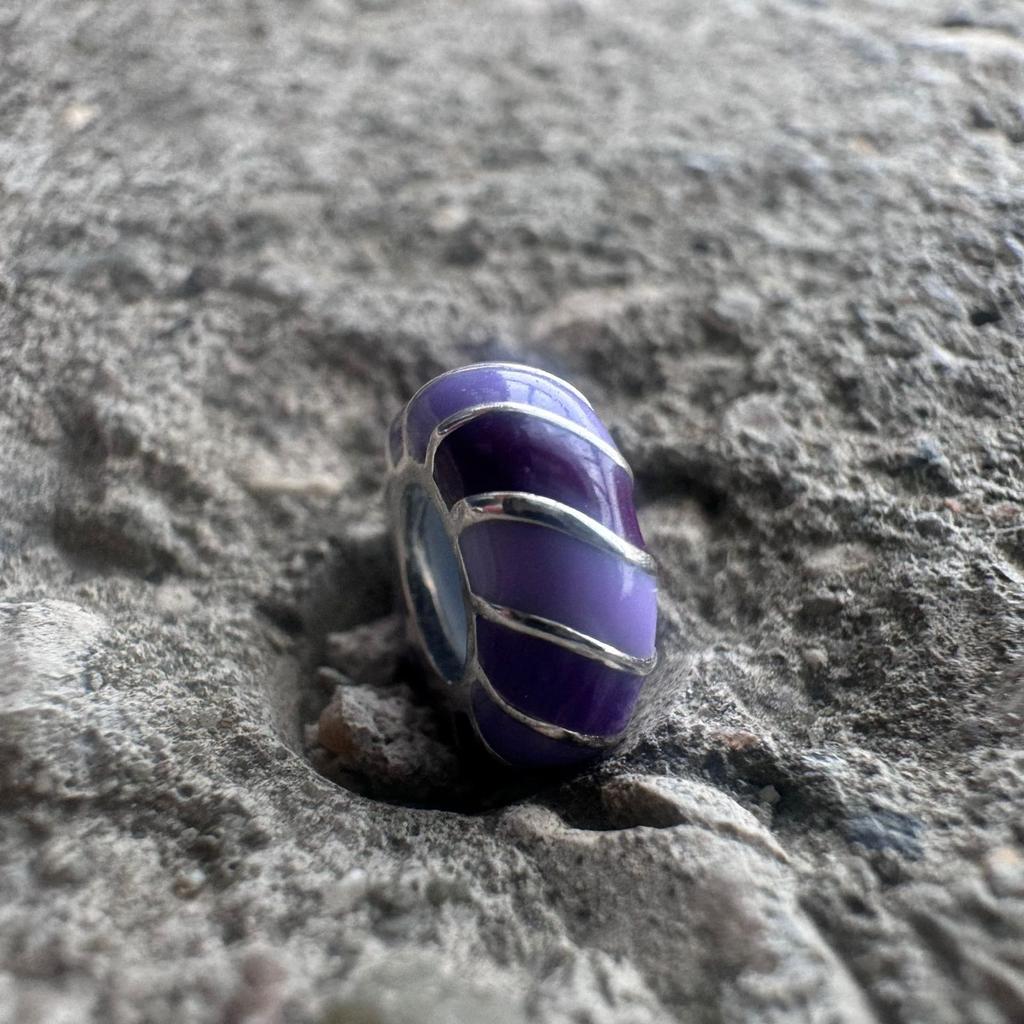 Purple candy stopper