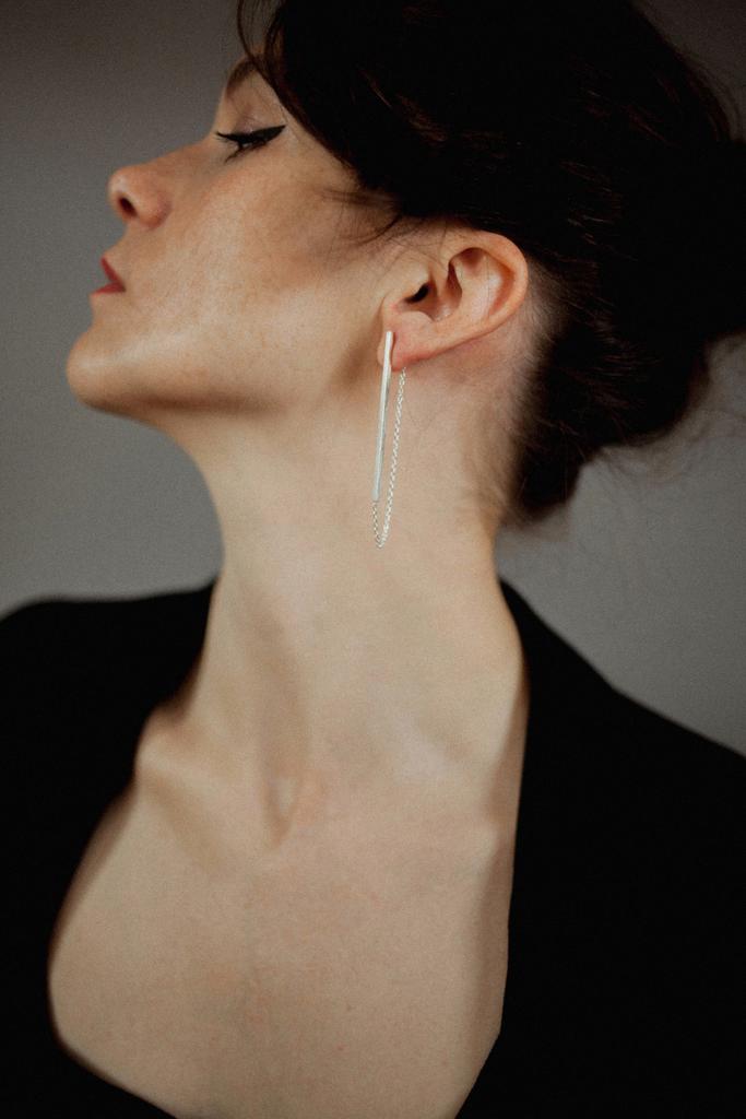 Моносерьга №12 длинная прямая с цепочкой