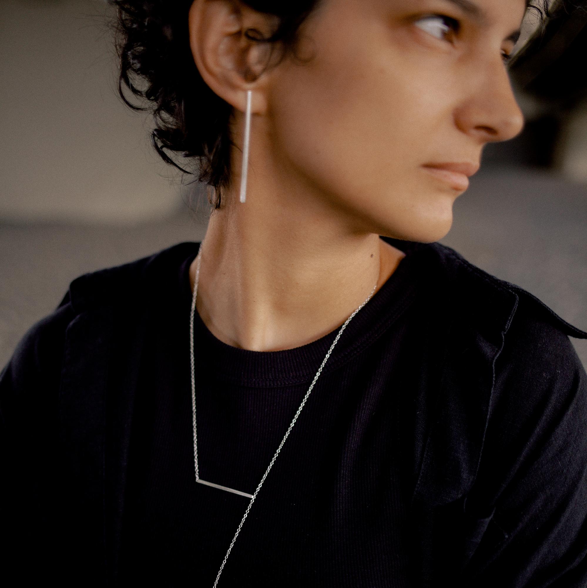 Подвеска №01.5 две прямые . галстук