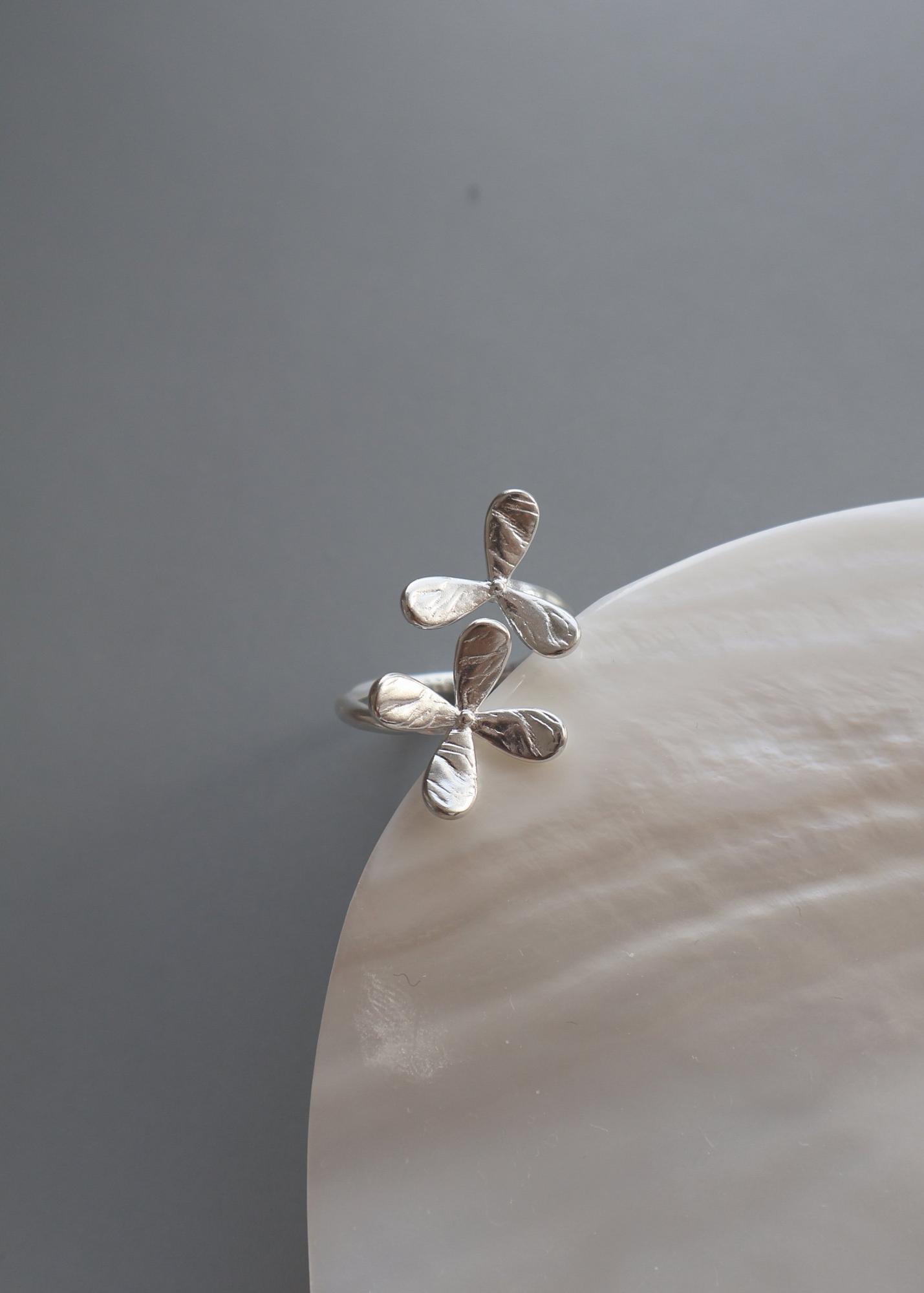 Кольцо Flowers серебро 925,рр 17,5-18,0