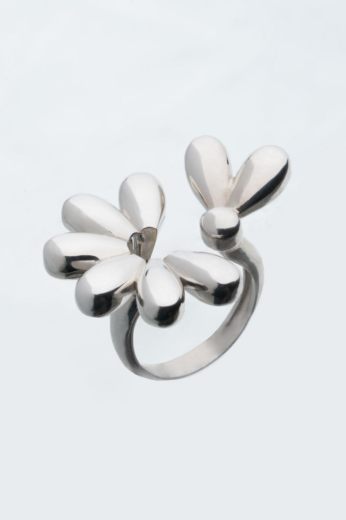 Кольцо "Любит - не любит"