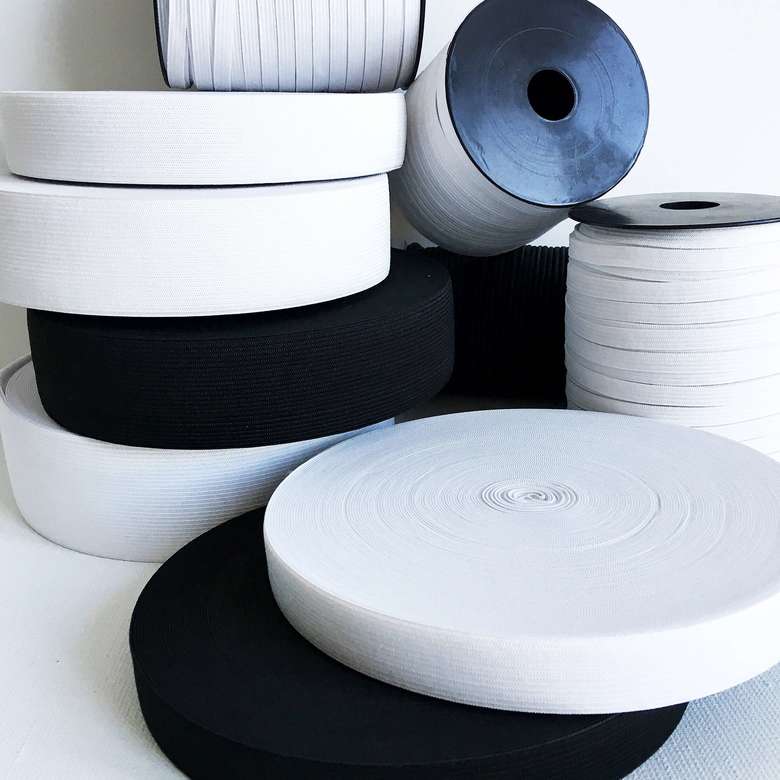 71.08.- Гумка, 2 см - чорна (1 м/25 м)