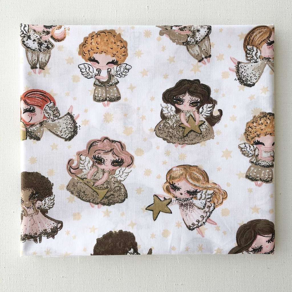 17.501. Відрізи бавовни - Бязь - Ангелочки із золотистими серцями на білому, гліттер