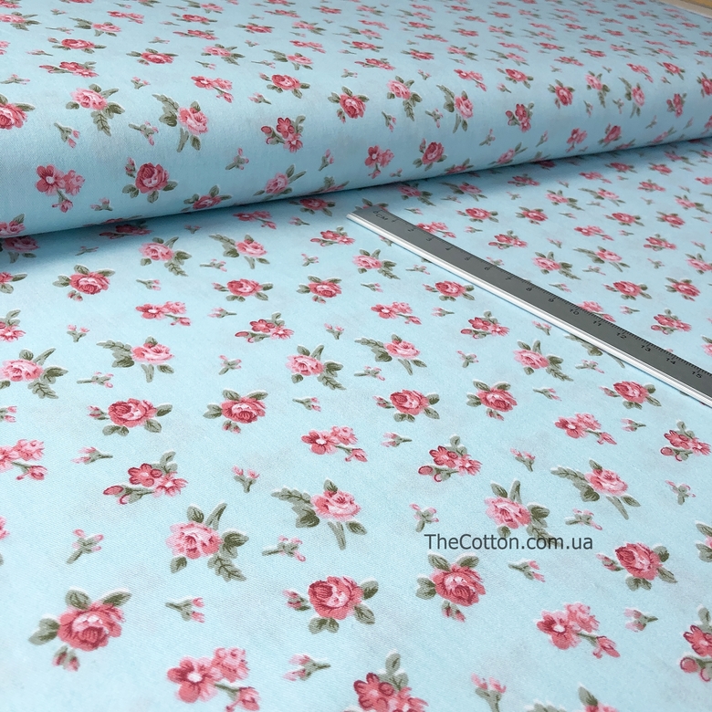 14.255.1. Бавовна Сатин - Трояндочки дрібні червоні на блакитному