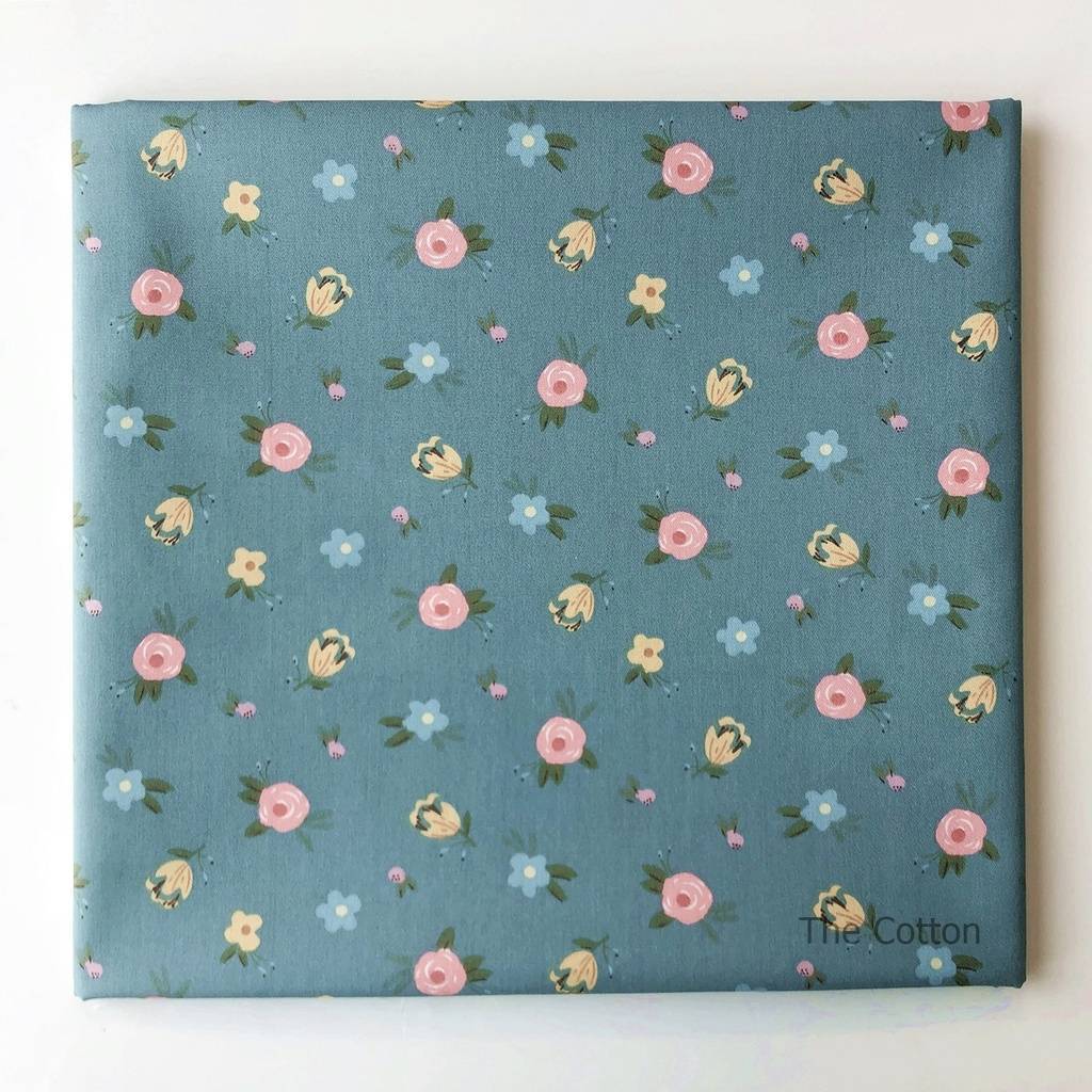 Отрезы тканей, хлопок сатин, Цветочки разные на морском фоне