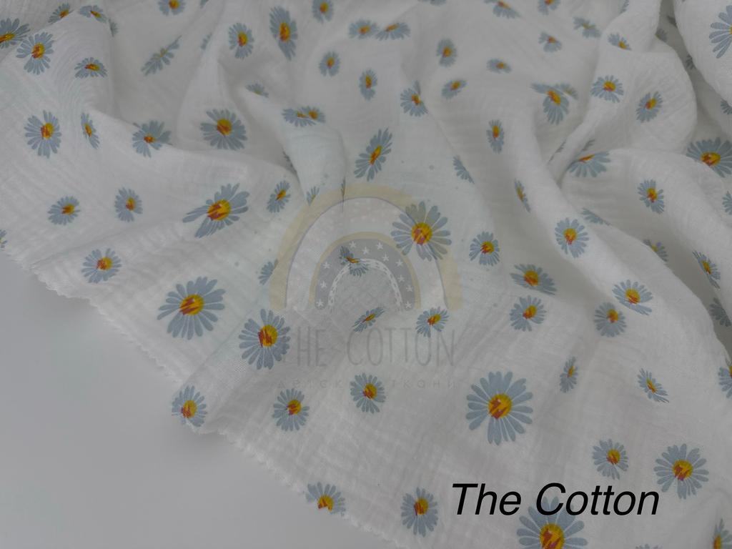 Муслін - Квіти ромашки великі блакитні  на молочному