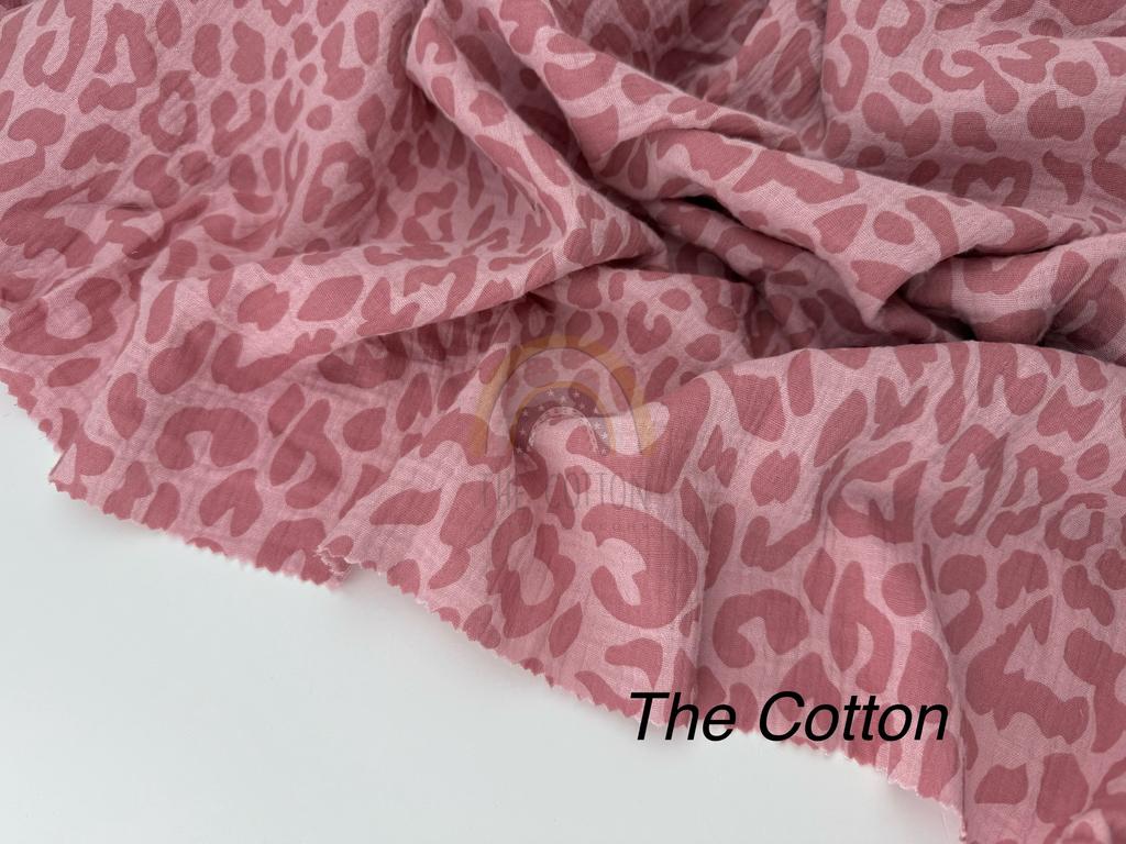 Муслін - Цятки леопард темно-рожеві  на рожево-пудровому