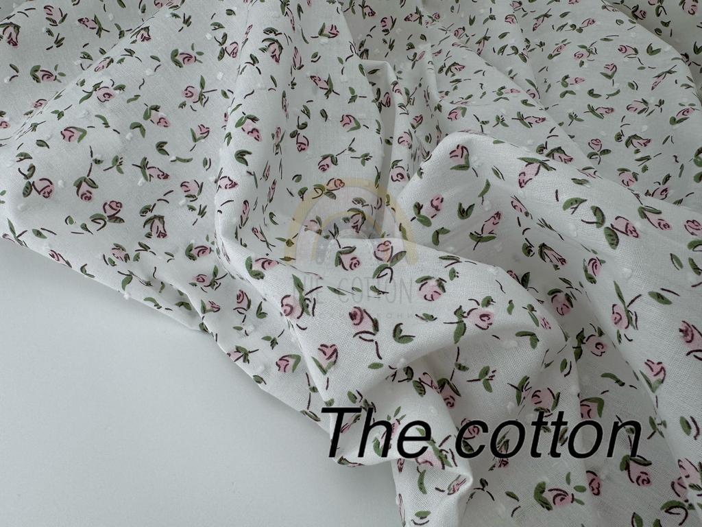 Батист в  мушку - Квіти трояндочки світло-рожеві на молочному