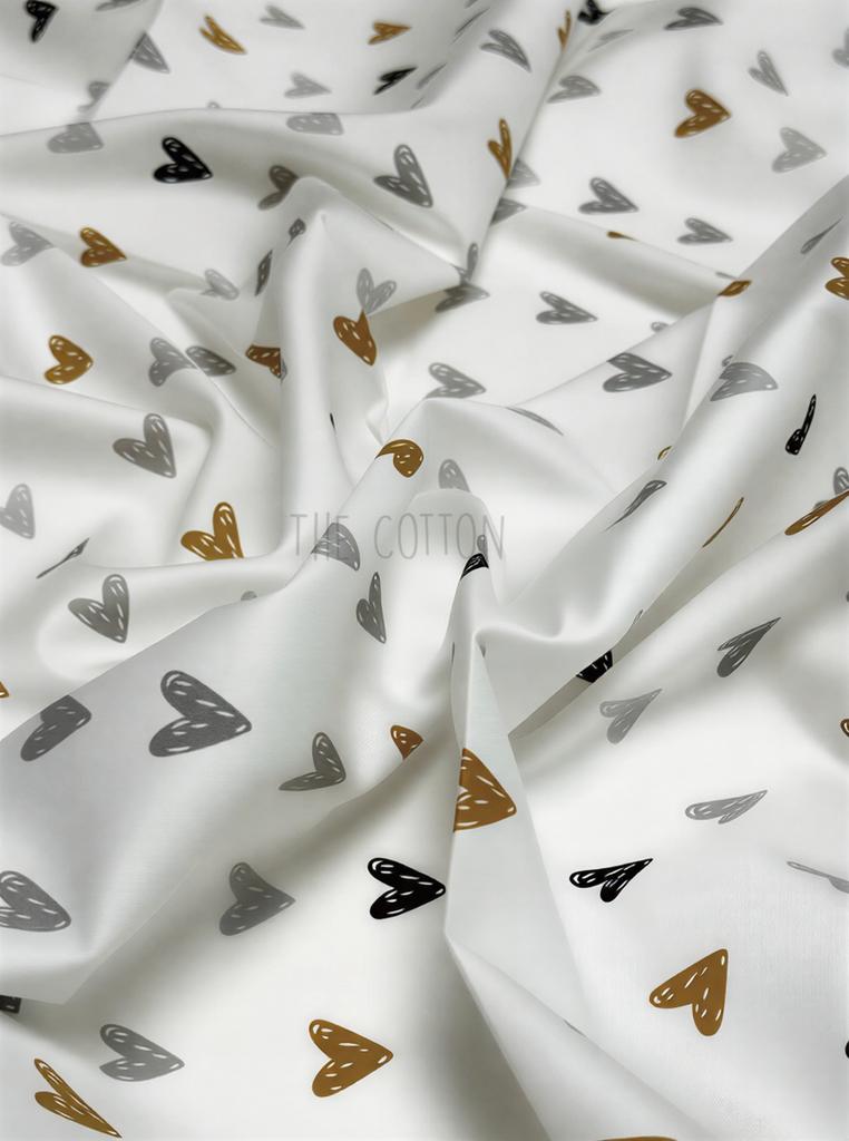 Бавовна Сатин - LOVE сердечки намальовані коричневі, сірі, чорні на молочному SP 1167