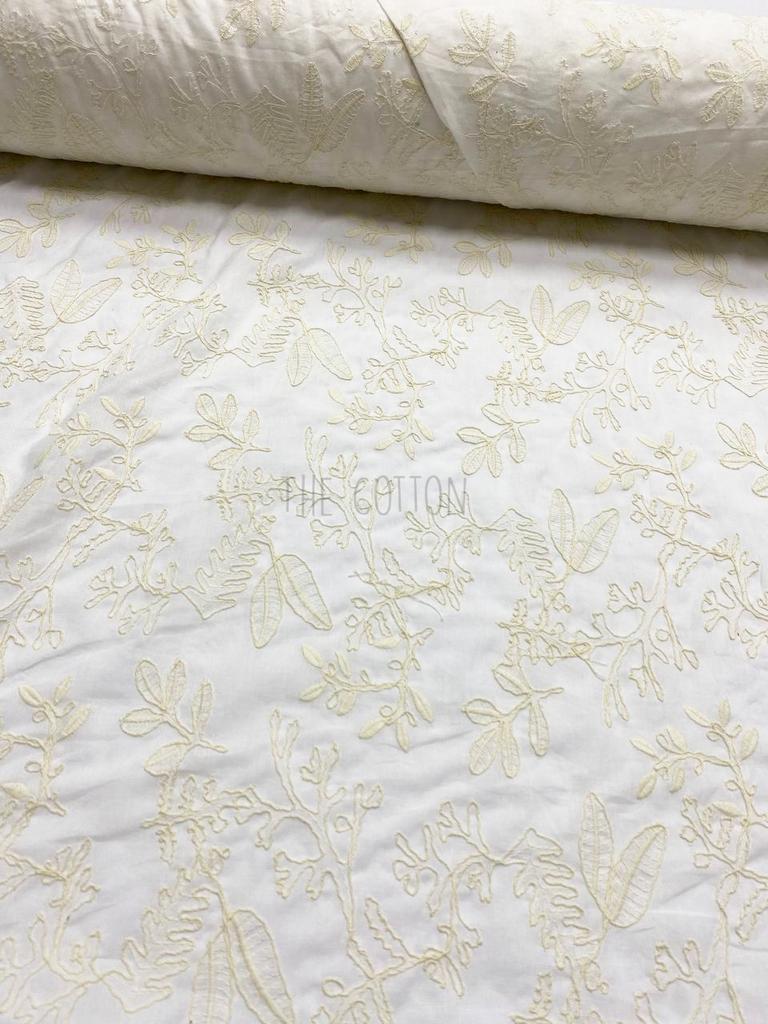 Батист вишивка набивна - принт квіти гілочки кремові на молочному BV 0122