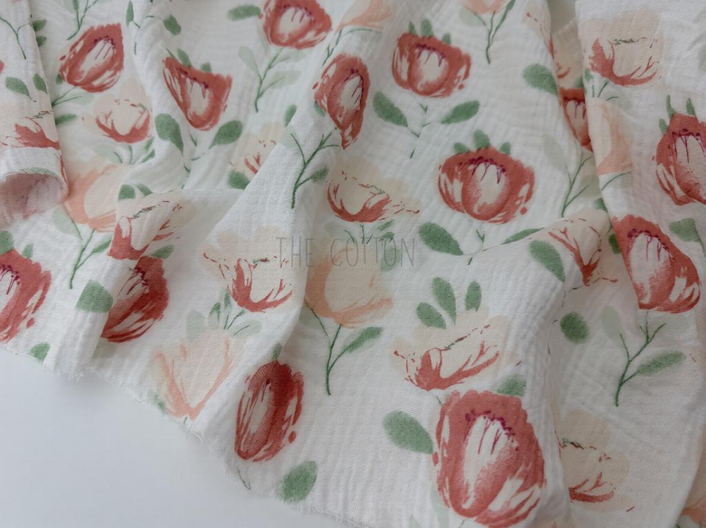 Муслін двошаровий - Квіти піони рожеві, пудрові на молочному M 5048 C2