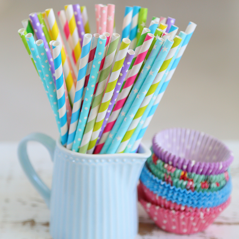 Трубочки бумажные голубые в горошек 10шт.