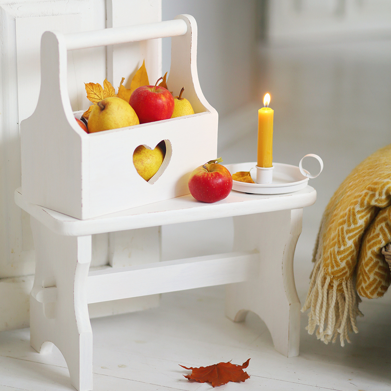 Корзинка декоративна біла з сердечком DreamWood