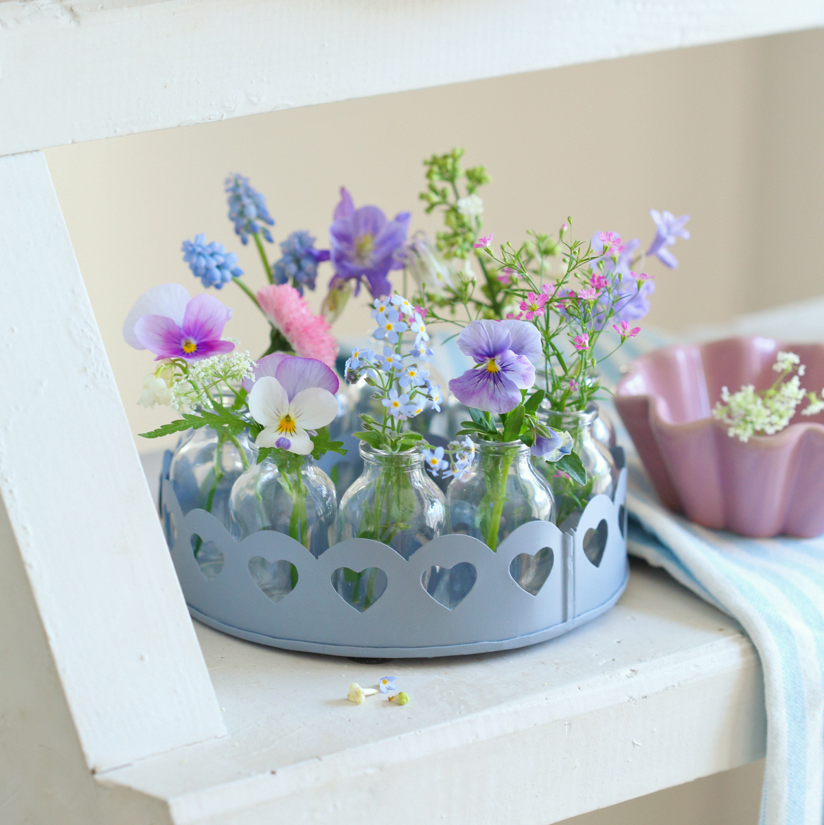 Пляшечки 10шт у круглій корзинці VL Home