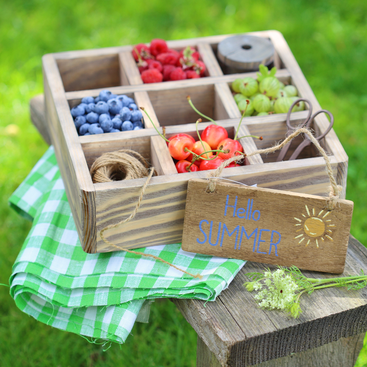 Ящичок зістарений 25x25см на 9 відділень DreamWood