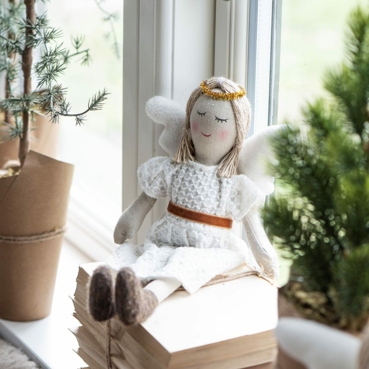 Іграшка текстильна "Ангелик" 32см Ib Laursen