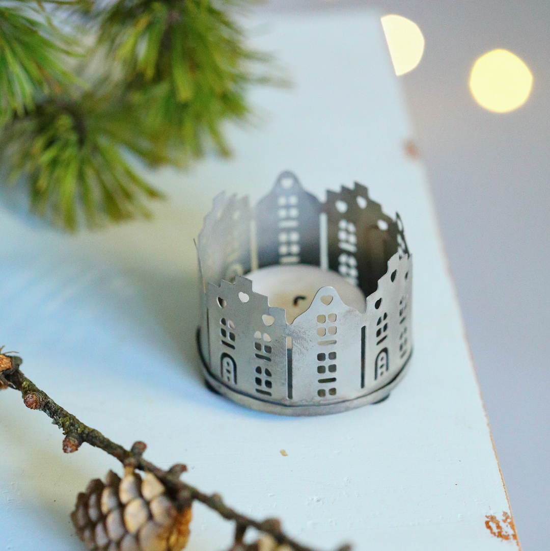 Підсвічник металевий "Будиночки" 6см Ib Laursen